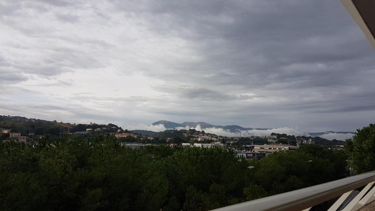 Lovely Apartment In Marina Baie Des Anges- Baronnet - Sew View, Free Parking Spaces On Site, Restaurants, Beach, Supermarket فينوف لوبيه المظهر الخارجي الصورة
